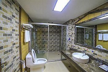 Ancient South Gate Hotel - Ґуйлінь Екстер'єр фото